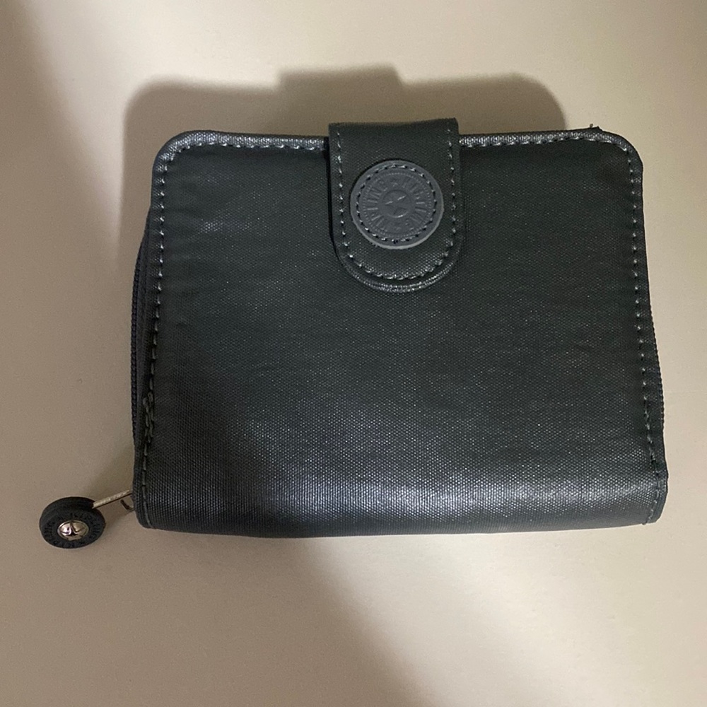 New kipling wallet